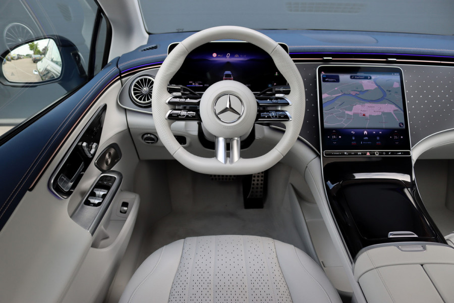 Mercedes-Benz EQE 300 AMG Line Premium 89 kWh | Achterasbesturing | Distronic+ | Burmester | Panoramadak | Memory | Verwarmd Stuurwiel | Digital Light | Augmented Reality |