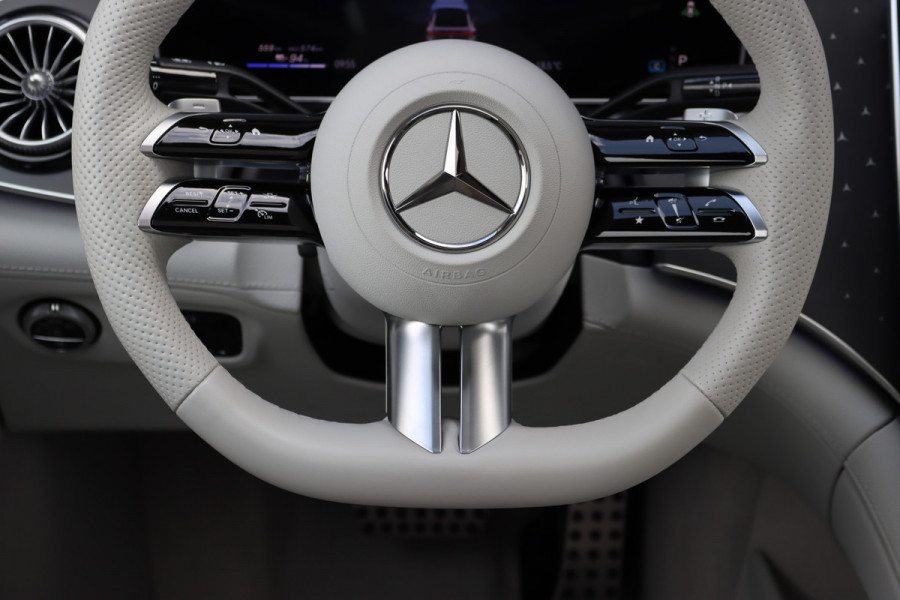 Mercedes-Benz EQE 300 AMG Line Premium 89 kWh | Achterasbesturing | Distronic+ | Burmester | Panoramadak | Memory | Verwarmd Stuurwiel | Digital Light | Augmented Reality |