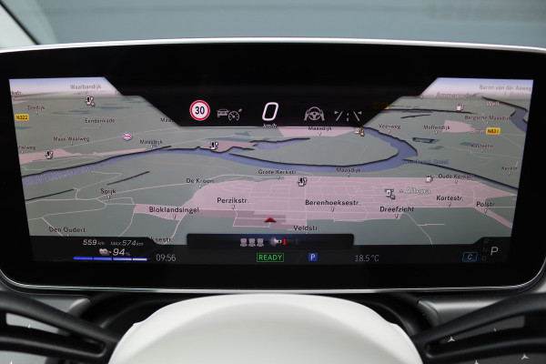 Mercedes-Benz EQE 300 AMG Line Premium 89 kWh | Achterasbesturing | Distronic+ | Burmester | Panoramadak | Memory | Verwarmd Stuurwiel | Digital Light | Augmented Reality |