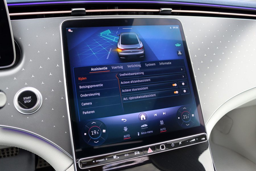 Mercedes-Benz EQE 300 AMG Line Premium 89 kWh | Achterasbesturing | Distronic+ | Burmester | Panoramadak | Memory | Verwarmd Stuurwiel | Digital Light | Augmented Reality |