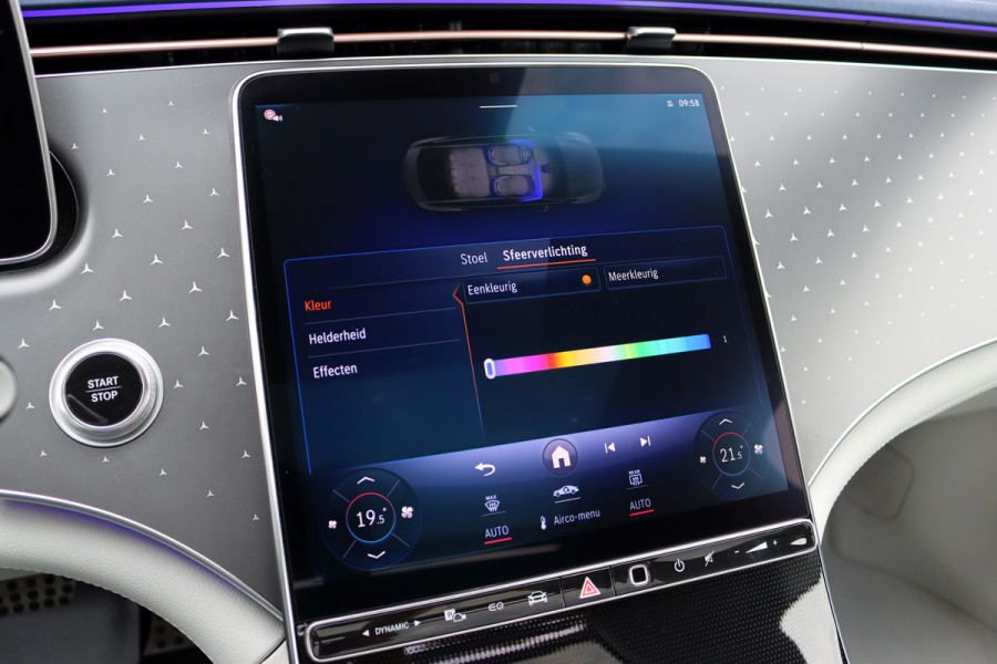 Mercedes-Benz EQE 300 AMG Line Premium 89 kWh | Achterasbesturing | Distronic+ | Burmester | Panoramadak | Memory | Verwarmd Stuurwiel | Digital Light | Augmented Reality |
