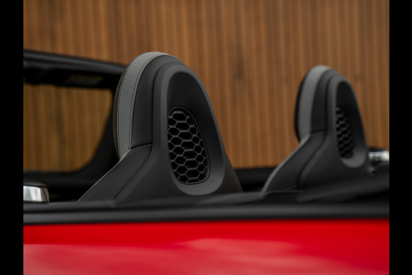 MINI Cabrio 1.5 Cooper Rockingham GT | Alcantara! | JCW Pack | CarPlay | NL-auto