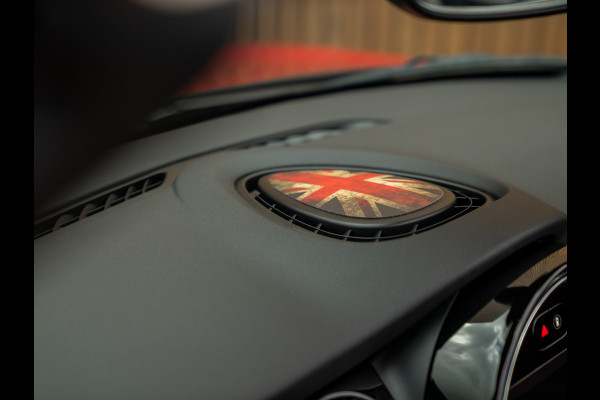 MINI Cabrio 1.5 Cooper Rockingham GT | Alcantara! | JCW Pack | CarPlay | NL-auto