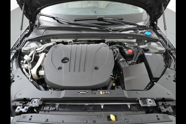 Volvo V60 2.0B3 AUT-7 177PK Inscription Leer MHEV Apple Carplay Android Auto Harman&Kardon Prem.Aurdio Camera Adap.Cruise Elek.Stoelen Stu Lmv 18" Led Elek. Achterklep Regen-Lichtsensor Collision Avoidance Bluetooth Wifi 1e Eigenaar €50.755 Nieuwprijs Zeer compleet MHEV-Mild-Hybrid 1800kg trekvermogen