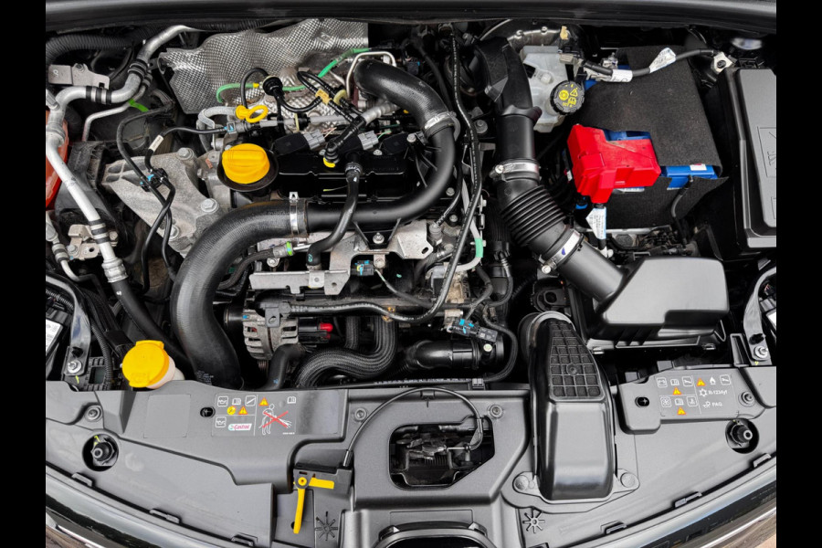 Renault Clio 1.0 TCe / 100 PK / Navigatie / Climate control / Parkeersensoren / Cruise Control / NED-Clio