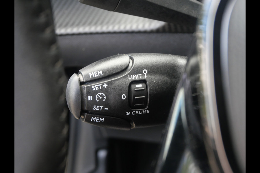 Peugeot e-208 EV ALLURE 50 kWh | LED | HALF-LEER | CRUISE | ALL-SEASON | BTW-AUTO!