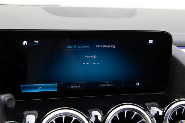 Mercedes-Benz B-Klasse 250 e AMG Nightpack, Widescreen, Sfeerverlichting, Hybrid 2020