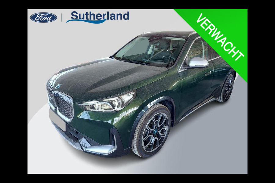 BMW iX1 eDrive20 67 kWh 204pk | X-Line | Travel Pack  | Innovation Pack | Adaptieve cruise controle | HiFi System Harman Kardon | Panoramadak | Head up Display
