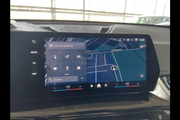 BMW iX1 eDrive20 67 kWh 204pk | X-Line | Travel Pack  | Innovation Pack | Adaptieve cruise controle | HiFi System Harman Kardon | Panoramadak | Head up Display