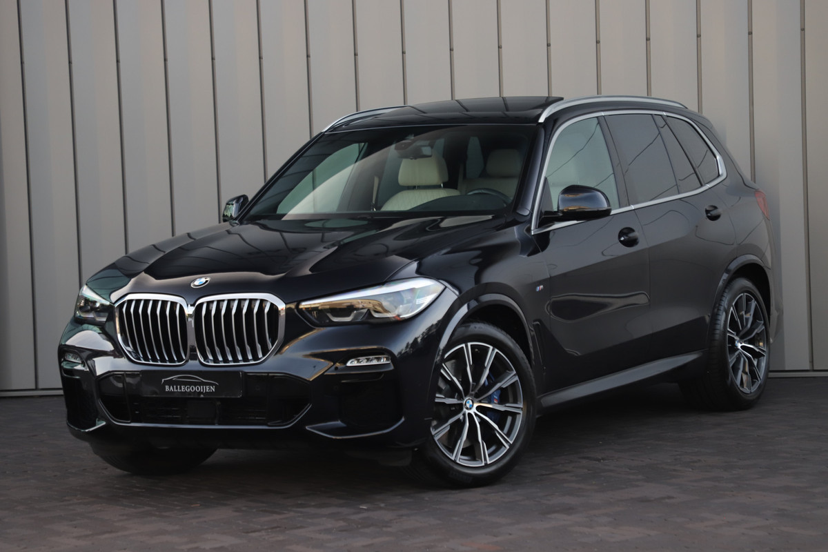 BMW X5 xDrive30d M-Sport High Executive | 265PK | Luchtvering | Pano | Sfeerverlichting | Head-up | Memory | Standkachel | Trekhaak | S BMW X5 xDrive30d M-Sport High Executive | 265PK | Luchtvering | Pano | Sfeerverlichting | Head-up | Memory | Standkachel | Trekhaak | S
