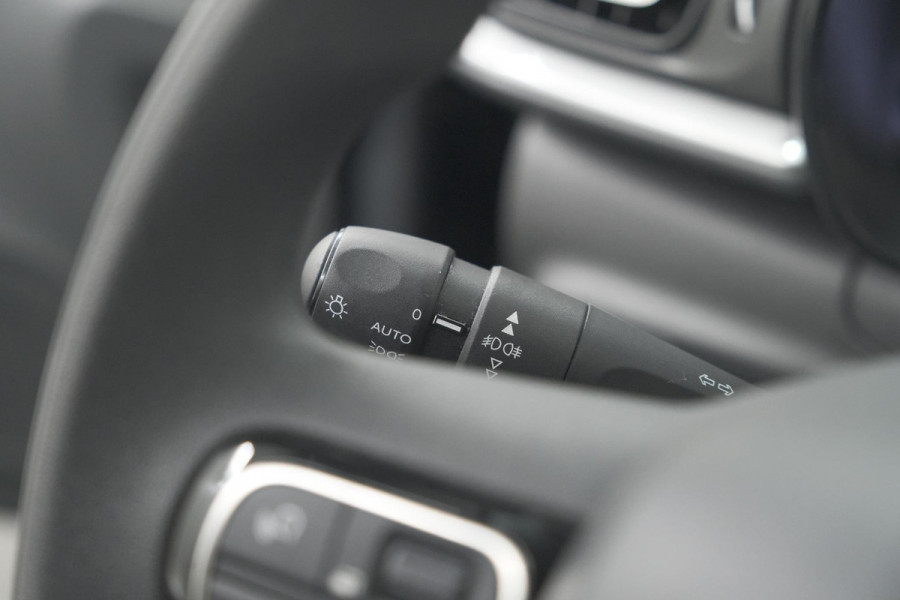 Citroën C3 PureTech 110 EAT6 Max | Apple Carplay | Parkeersensoren | Climate Control | 16 Inch Lichtmetalen Velgen