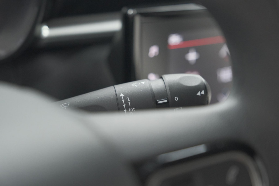 Citroën C3 PureTech 110 EAT6 Max | Apple Carplay | Parkeersensoren | Climate Control | 16 Inch Lichtmetalen Velgen