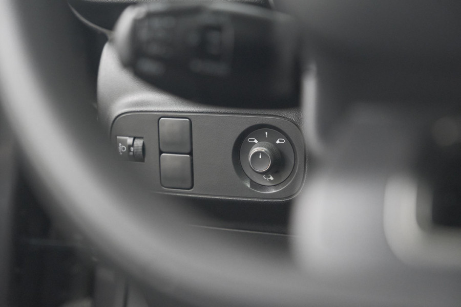 Citroën C3 PureTech 110 EAT6 Max | Apple Carplay | Parkeersensoren | Climate Control | 16 Inch Lichtmetalen Velgen