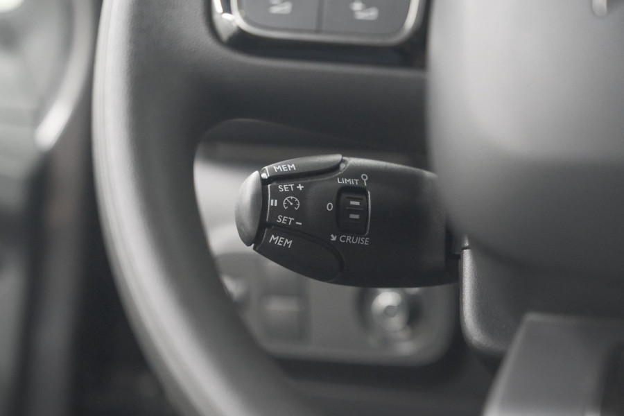 Citroën C3 PureTech 110 EAT6 Max | Apple Carplay | Parkeersensoren | Climate Control | 16 Inch Lichtmetalen Velgen