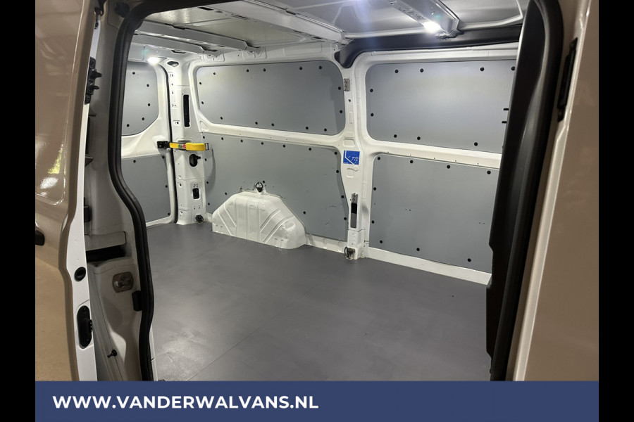 Ford Transit Custom 2.0 TDCI L2H1 Euro6 Airco | Camera | Navigatie | LED | Cruisecontrol | Stoelverwarming Apple Carplay, Android Auto, Verwarmde voorruit,  2800kg trekvermogen, parkeersensoren, Bijrijdersbank