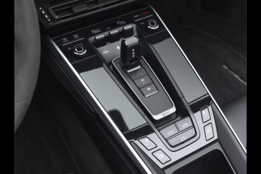 Porsche 911 Cabrio 3.0 Carrera GTS - Sport Design - Stoelventilatie - Bose