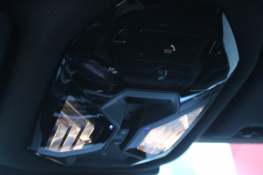 BMW 5 Serie 530e M-SPORT PRO 300PK (nieuw model) | PANORAMA DAK | M-SPORT PAKKET | M-SPORT AERODYNAMICA |  M-SPORT NAPPALEDEREN STUURWIEL MET SPORTBOOST FUNCTIE | BMW SHADOWLINE ADAPTIEVE LED KOPLAMPEN | ELEKTRISCH BEDIENBARE ACHTERKLEP |  BMW INDIVIDIUAL HIGH GLOSS EXTERIEUR RAAMLIJST AFWERKING | BMW LIVE COCKPIT PROFESSIONAL | ELEKTRISCH VERSTELBARE VOORSTOELEN MET VENTILATIE / VERWARMING EN GEHEUGEN OP DE BESTUURDERSSTOEL |  ACHTERBANKVERWARMING | 4-ZONE CLIMATE CONTROL | DONKER GETINTE ACHTERRUITEN | DONKERE HEMELBEKLEDING | DRIVE ASSISTANT | HARMAN KARDON Hi-Fi GELUIDSSYSTEEM