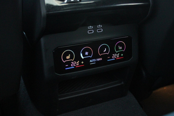 BMW 5 Serie 530e M-SPORT PRO 300PK (nieuw model) | PANORAMA DAK | M-SPORT PAKKET | M-SPORT AERODYNAMICA |  M-SPORT NAPPALEDEREN STUURWIEL MET SPORTBOOST FUNCTIE | BMW SHADOWLINE ADAPTIEVE LED KOPLAMPEN | ELEKTRISCH BEDIENBARE ACHTERKLEP |  BMW INDIVIDIUAL HIGH GLOSS EXTERIEUR RAAMLIJST AFWERKING | BMW LIVE COCKPIT PROFESSIONAL | ELEKTRISCH VERSTELBARE VOORSTOELEN MET VENTILATIE / VERWARMING EN GEHEUGEN OP DE BESTUURDERSSTOEL |  ACHTERBANKVERWARMING | 4-ZONE CLIMATE CONTROL | DONKER GETINTE ACHTERRUITEN | DONKERE HEMELBEKLEDING | DRIVE ASSISTANT | HARMAN KARDON Hi-Fi GELUIDSSYSTEEM