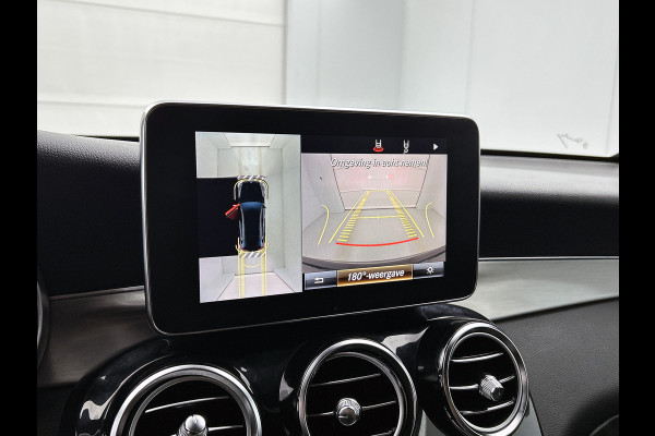 Mercedes-Benz GLC 250 4MATIC Business Solution AMG | Schuif/kanteldak | Treeplanken | 5 spaaks licht metalen velgen | Navigatie Parking support met camera achter | Inclusief 12 Maanden Garantie