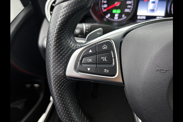 Mercedes-Benz GLC 250 4MATIC Business Solution AMG | Schuif/kanteldak | Treeplanken | 5 spaaks licht metalen velgen | Navigatie Parking support met camera achter | Inclusief 12 Maanden Garantie