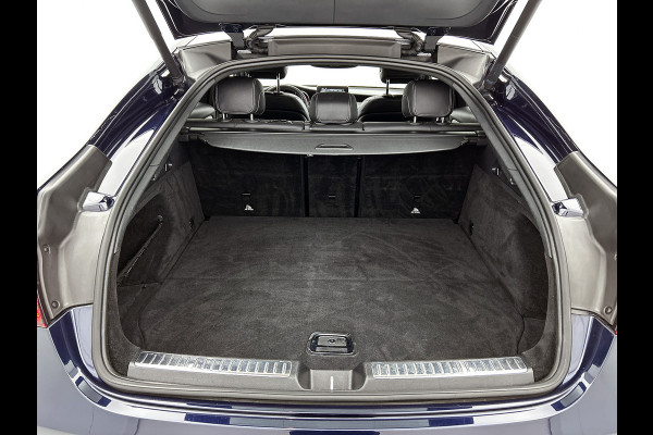 Mercedes-Benz GLC 250 4MATIC Business Solution AMG | Schuif/kanteldak | Treeplanken | 5 spaaks licht metalen velgen | Navigatie Parking support met camera achter | Inclusief 12 Maanden Garantie