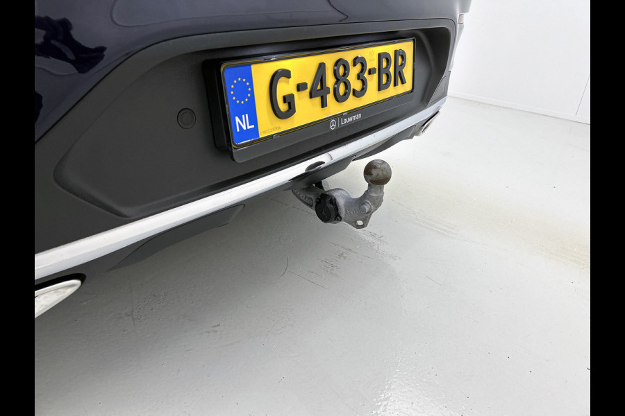 Mercedes-Benz GLC 250 4MATIC Business Solution AMG | Schuif/kanteldak | Treeplanken | 5 spaaks licht metalen velgen | Navigatie Parking support met camera achter | Inclusief 12 Maanden Garantie
