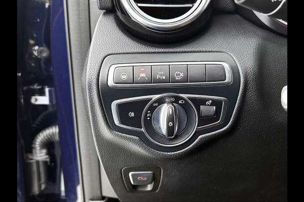 Mercedes-Benz GLC 250 4MATIC Business Solution AMG | Schuif/kanteldak | Treeplanken | 5 spaaks licht metalen velgen | Navigatie Parking support met camera achter | Inclusief 12 Maanden Garantie