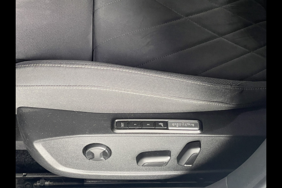 Volkswagen Golf 1.5 eTSI 1 EDITION AUTOM