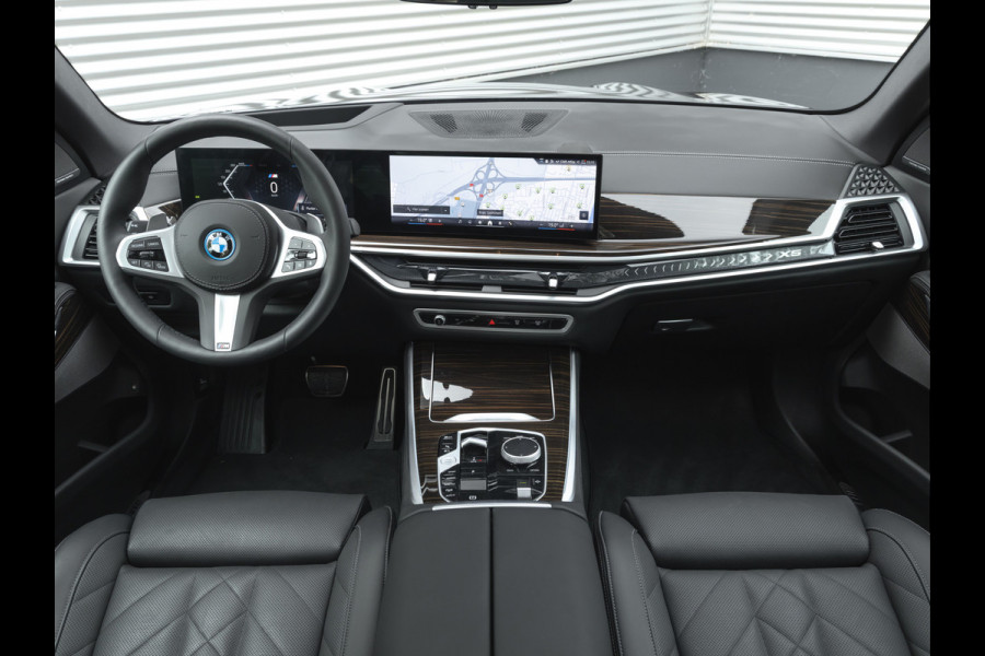 BMW X5 xDrive50e M-Sport - Pano - Trekhaak - Driving Ass Prof - Head-up - Harman Kardon