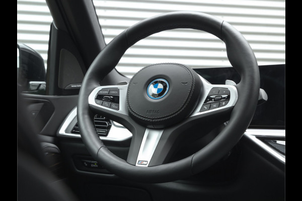 BMW X5 xDrive50e M-Sport - Pano - Trekhaak - Driving Ass Prof - Head-up - Harman Kardon
