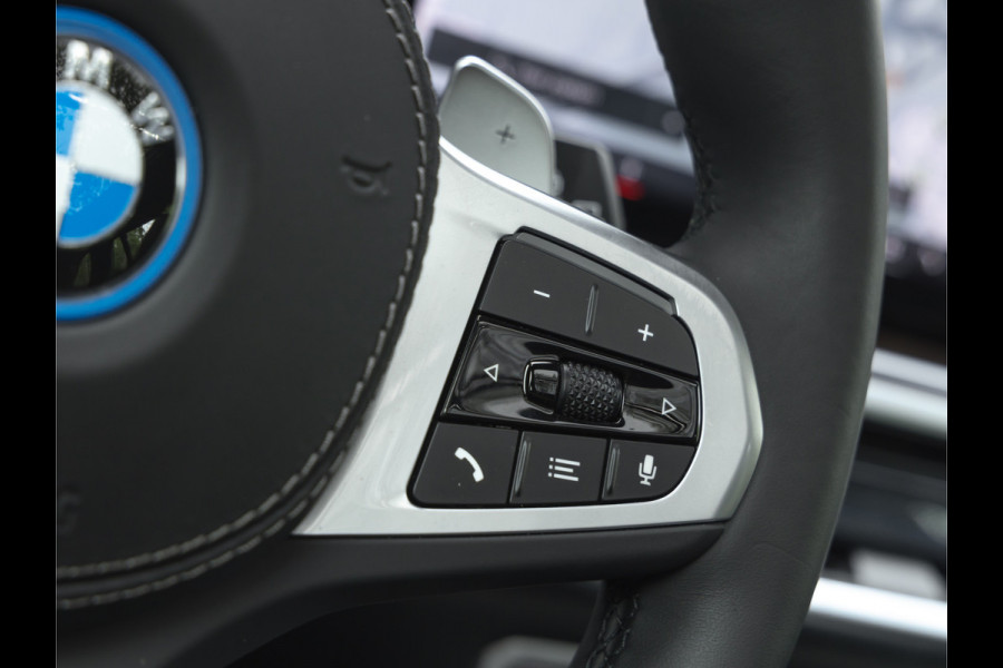 BMW X5 xDrive50e M-Sport - Pano - Trekhaak - Driving Ass Prof - Head-up - Harman Kardon