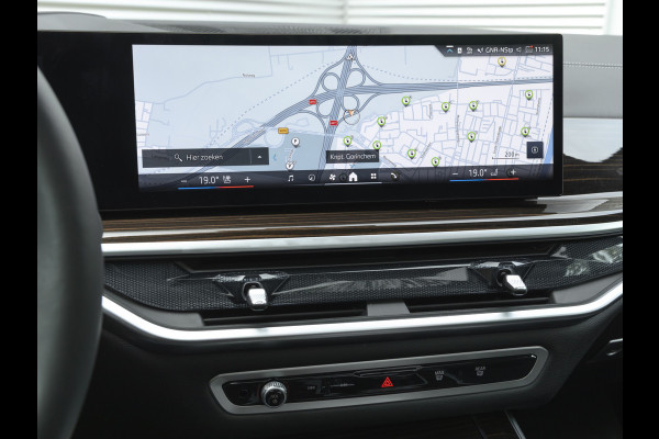 BMW X5 xDrive50e M-Sport - Pano - Trekhaak - Driving Ass Prof - Head-up - Harman Kardon
