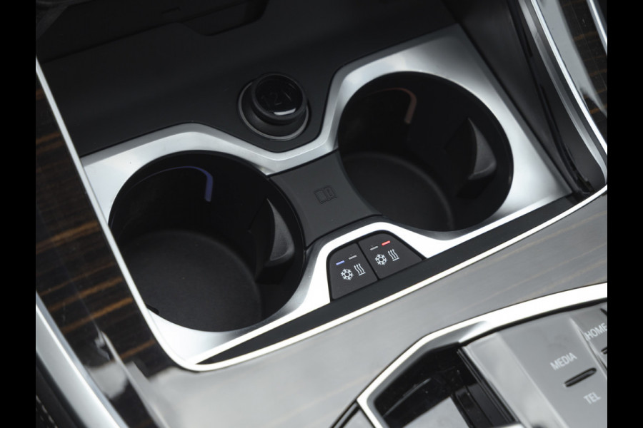 BMW X5 xDrive50e M-Sport - Pano - Trekhaak - Driving Ass Prof - Head-up - Harman Kardon