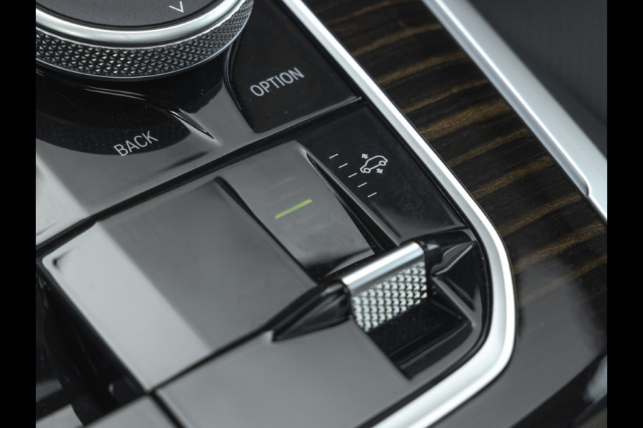 BMW X5 xDrive50e M-Sport - Pano - Trekhaak - Driving Ass Prof - Head-up - Harman Kardon