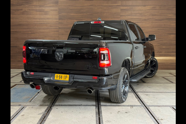 Dodge Ram 1500 5.7 V8 4x4 Crew Cab Sport | Full BLACK | Camera | ALPINE | Soft Cover | Apple Carplay | Cruise |