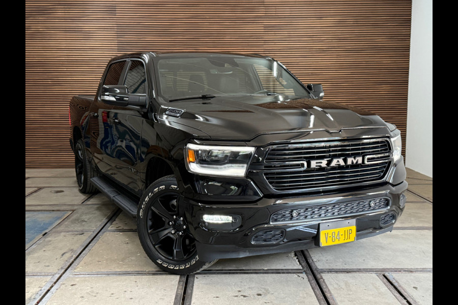 Dodge Ram 1500 5.7 V8 4x4 Crew Cab Sport | Full BLACK | Camera | ALPINE | Soft Cover | Apple Carplay | Cruise |
