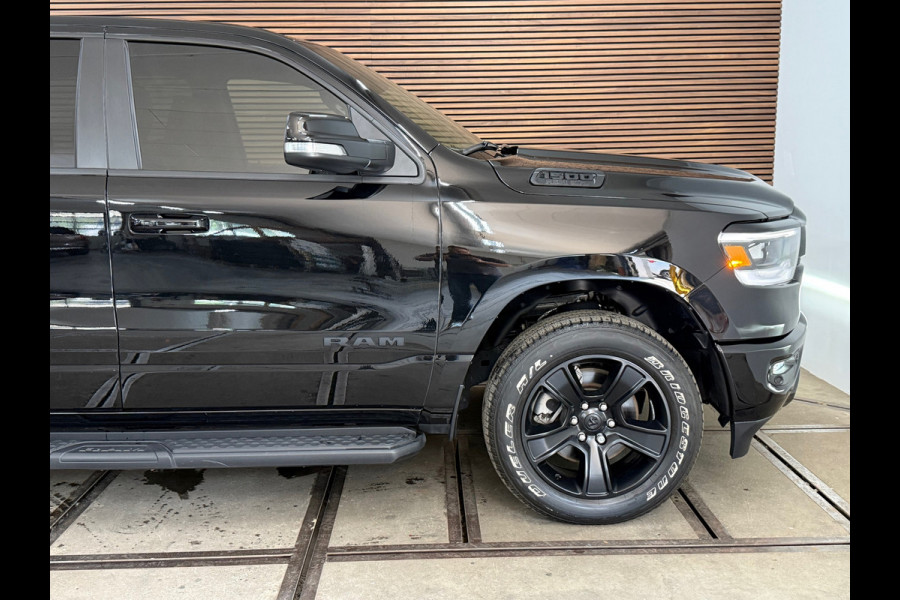 Dodge Ram 1500 5.7 V8 4x4 Crew Cab Sport | Full BLACK | Camera | ALPINE | Soft Cover | Apple Carplay | Cruise |