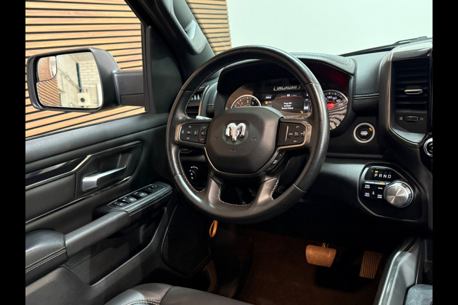 Dodge Ram 1500 5.7 V8 4x4 Crew Cab Sport | Full BLACK | Camera | ALPINE | Soft Cover | Apple Carplay | Cruise |
