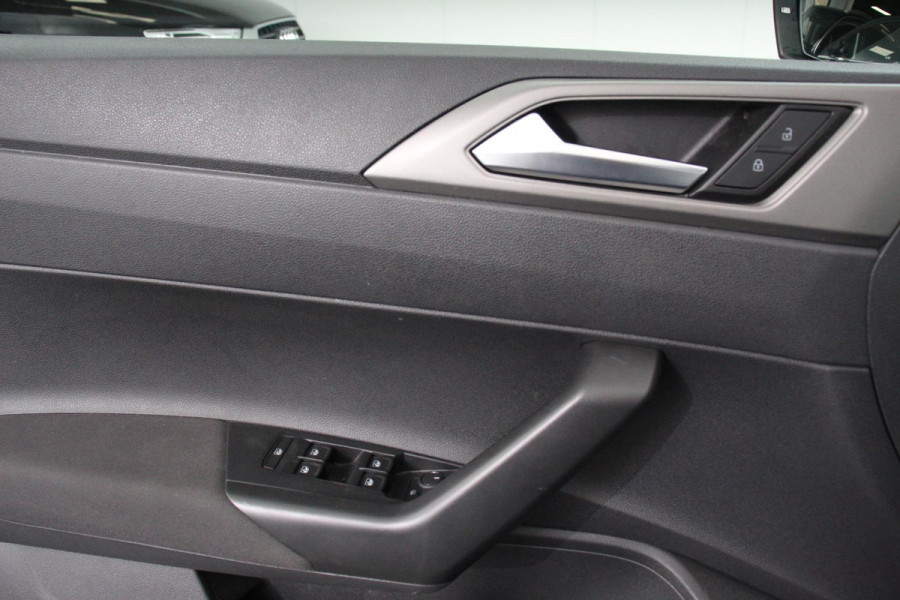 Volkswagen Polo 1.0 MPI Comfortline | DEMO ! | Navigatie | Apple Carplay/Android Auto | Lichtmetalen velgen | Cruise Control