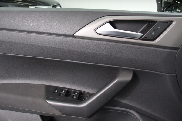 Volkswagen Polo 1.0 MPI Comfortline | DEMO ! | Navigatie | Apple Carplay/Android Auto | Lichtmetalen velgen | Cruise Control