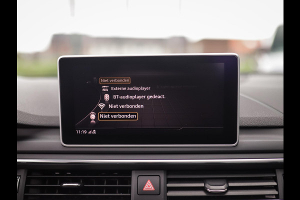 Audi A4 Avant 1.4 TFSI Sport S line black edition | Keyless | Pano | Camera | Stoelverw.