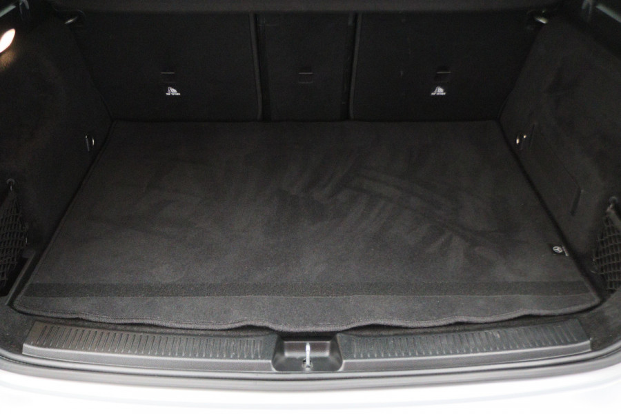 Mercedes-Benz B-Klasse 180 Launch Edition