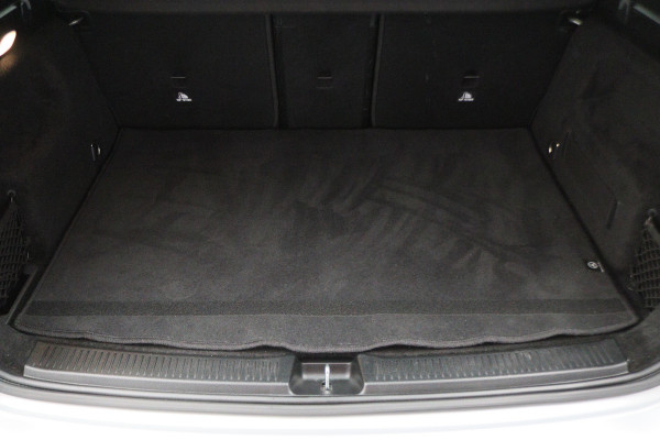 Mercedes-Benz B-Klasse 180 Launch Edition
