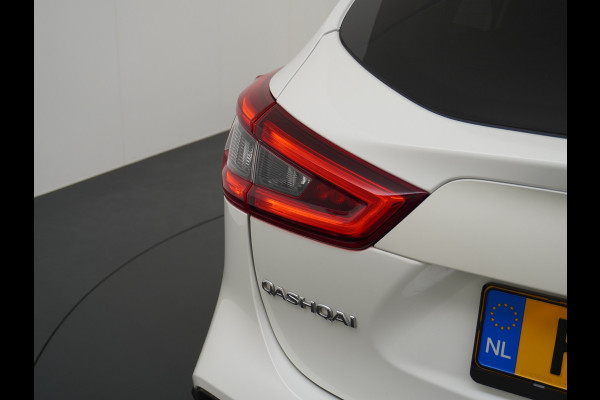 Nissan QASHQAI 116pk Tekna+ Aut. Bose Pano.dak Leer+Elektr.+Mem-Stoel 360Camera Keyless ZwarteHemel Lane-dep. Parkeerhulp Navi Usb Elek.Stoelen Bordherk. Verw.Voorruit Led Stoelverw. Bluetooth Isofix Led Regensensor Aut.Verlichting Ecc Mistlampen 19''LM Dealer Onderhouden € 38.500,- nieuw
