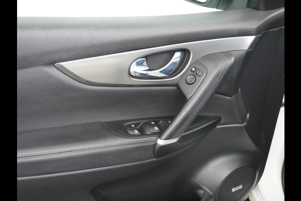 Nissan QASHQAI 116pk Tekna+ Aut. Bose Pano.dak Leer+Elektr.+Mem-Stoel 360Camera Keyless ZwarteHemel Lane-dep. Parkeerhulp Navi Usb Elek.Stoelen Bordherk. Verw.Voorruit Led Stoelverw. Bluetooth Isofix Led Regensensor Aut.Verlichting Ecc Mistlampen 19''LM Dealer Onderhouden € 38.500,- nieuw