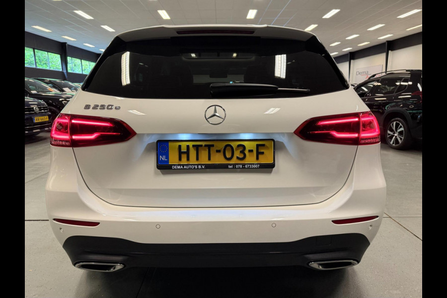 Mercedes-Benz B-Klasse 250 e Business Solution PANO/SFEERVERL/BURMESTER/V-COCKPIT/DAB/CARPLAY/CAM///
