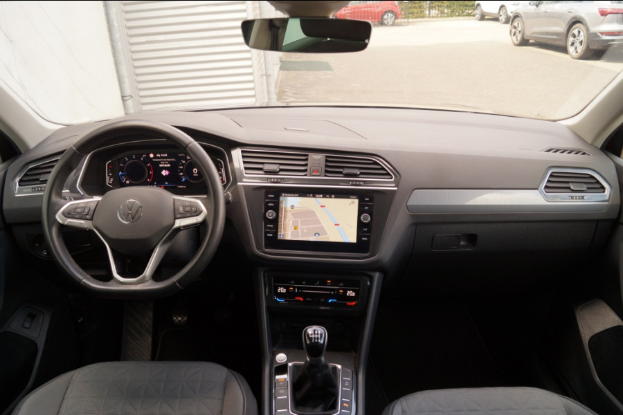 Volkswagen Tiguan 1.5 TSI Life Business -LED-ECC-ECC-PDC-
