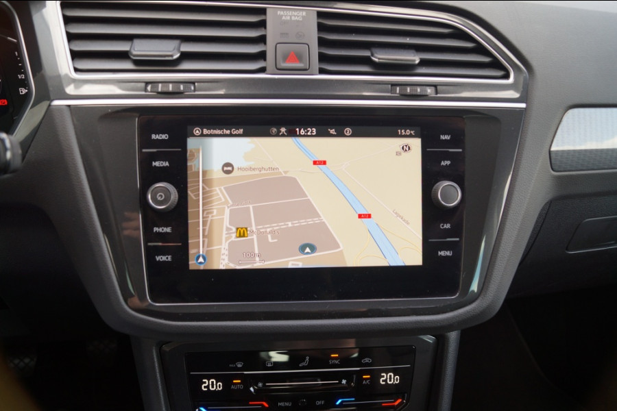 Volkswagen Tiguan 1.5 TSI Life Business -LED-ECC-ECC-PDC-