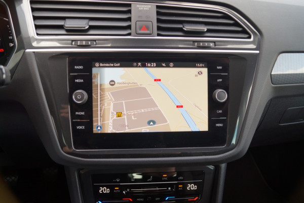 Volkswagen Tiguan 1.5 TSI Life Business -LED-ECC-ECC-PDC-