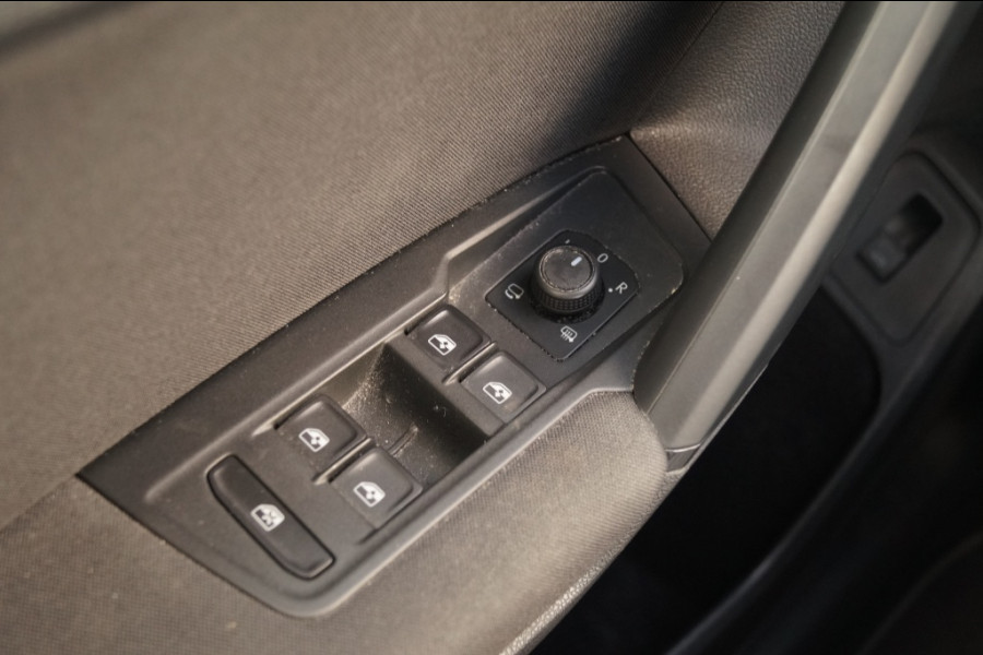 Volkswagen Tiguan 1.5 TSI Life Business -LED-ECC-ECC-PDC-